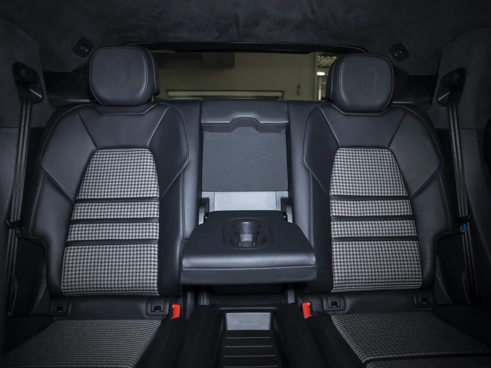 Porsche Cayenne, III, 2020 купить в салоне Million Miles