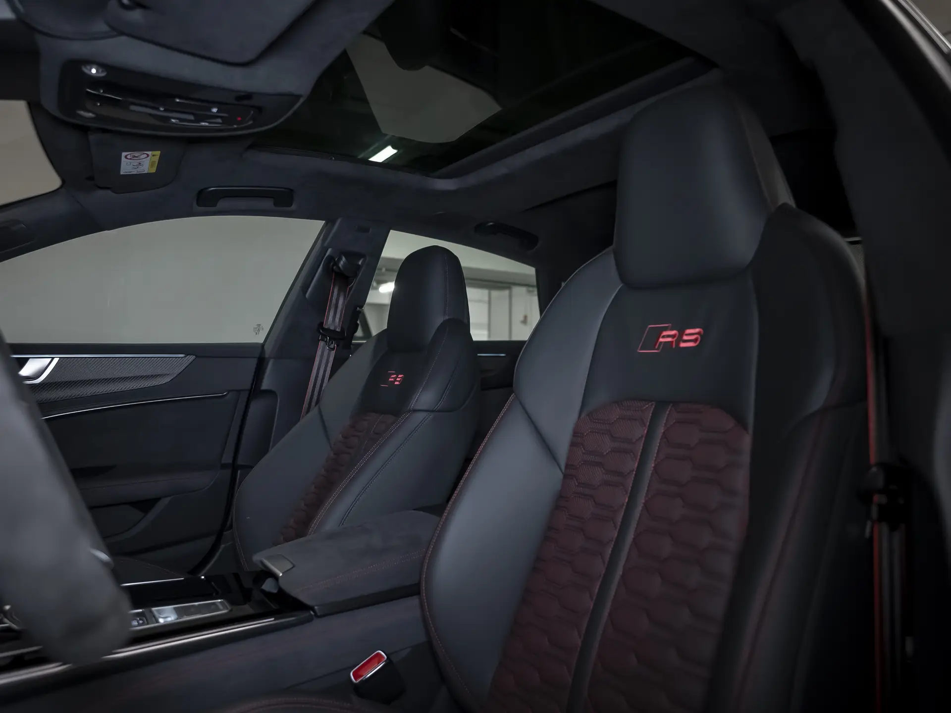 Audi RS 7, II (4K), 2025 купить в салоне Million Miles