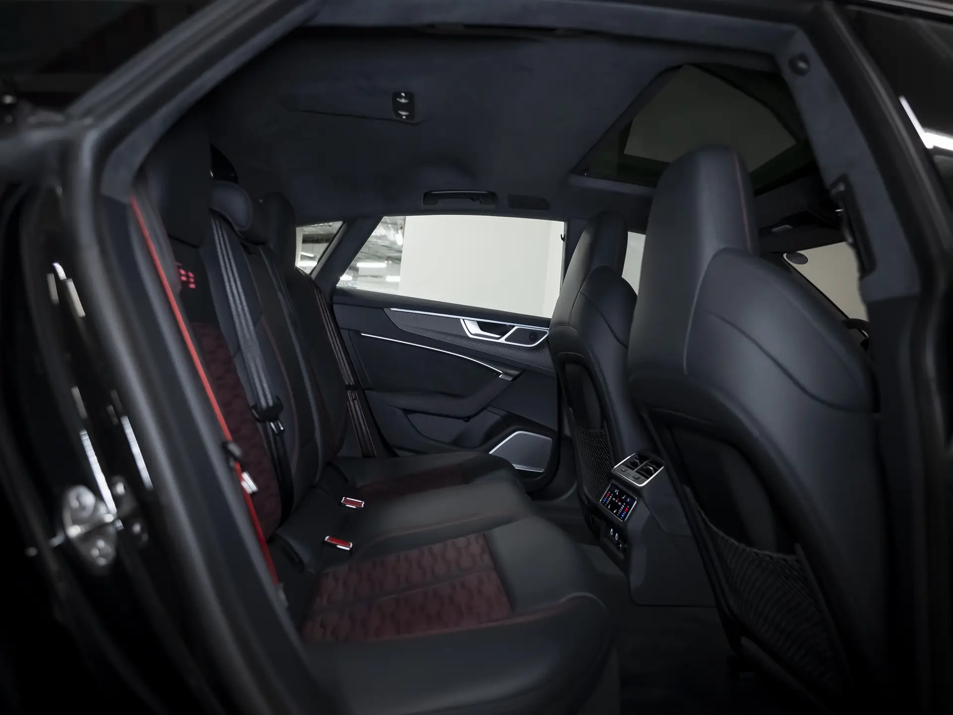 Audi RS 7, II (4K), 2025 купить в салоне Million Miles