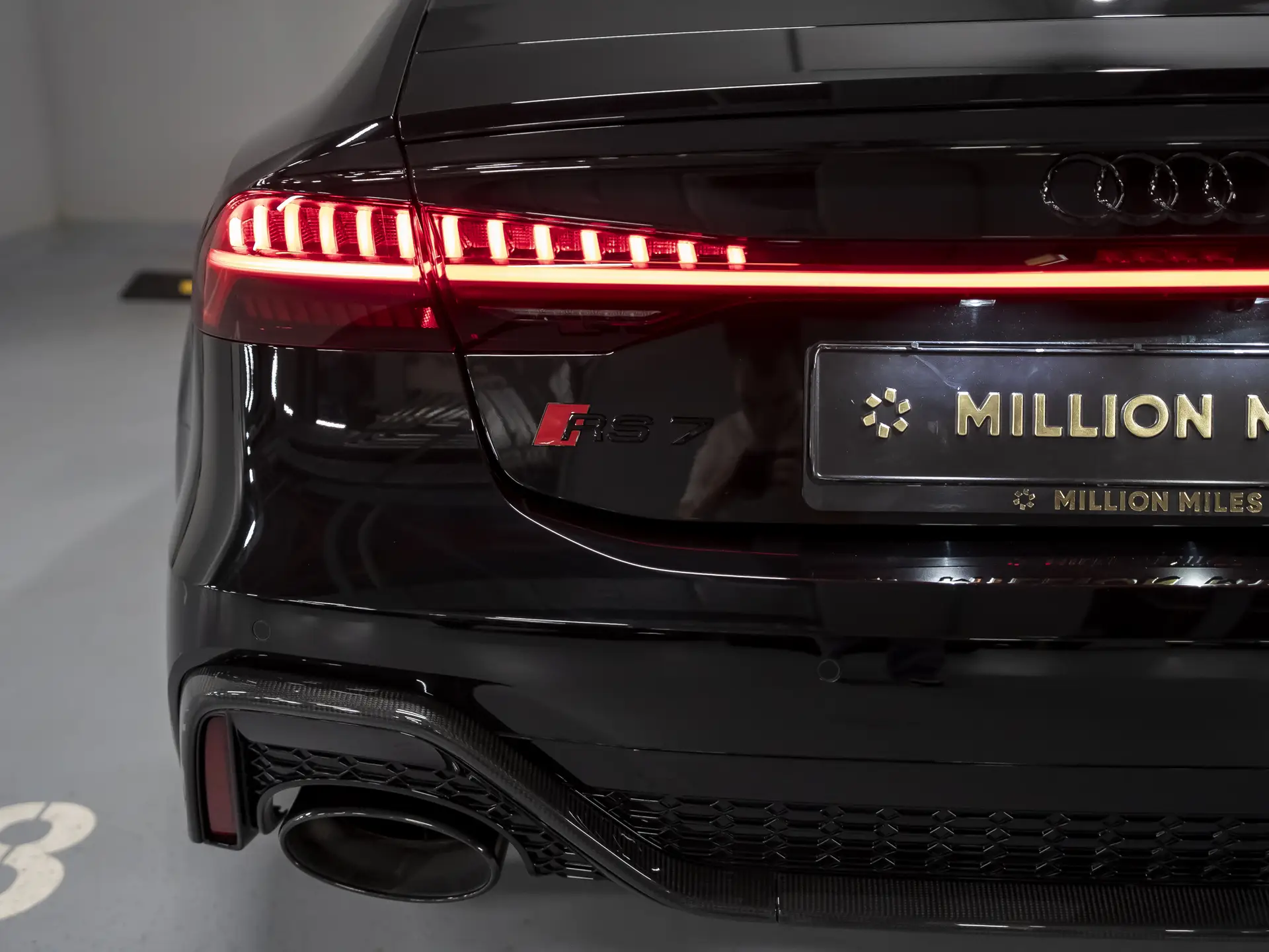 Audi RS 7, II (4K), 2025 купить в салоне Million Miles