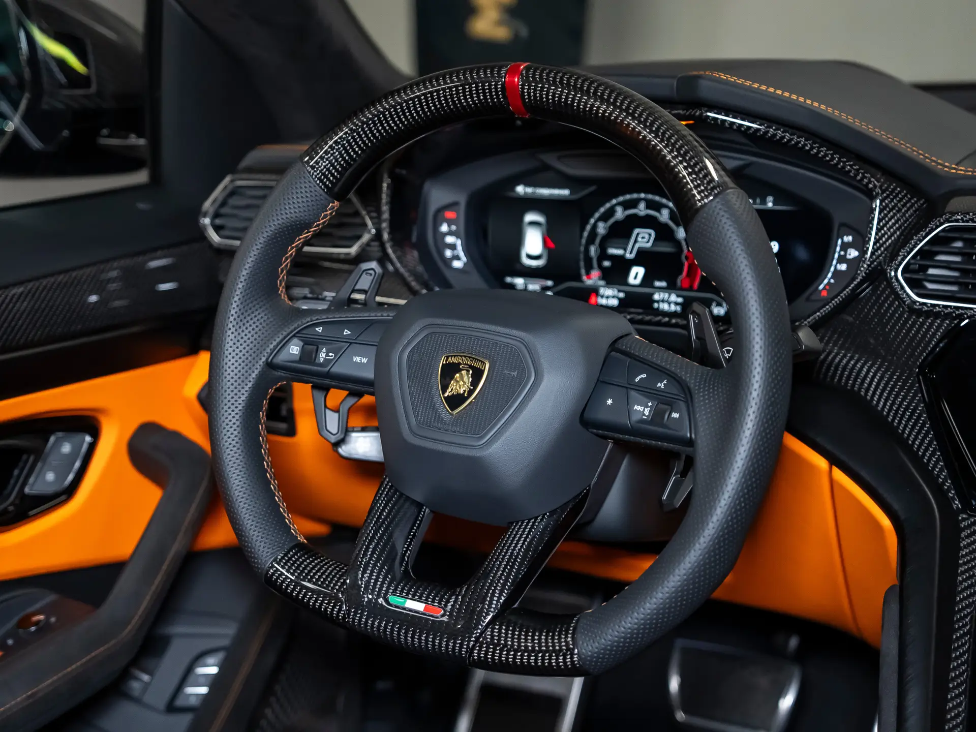 Lamborghini Urus, I Рестайлинг, 2024 купить в салоне Million Miles