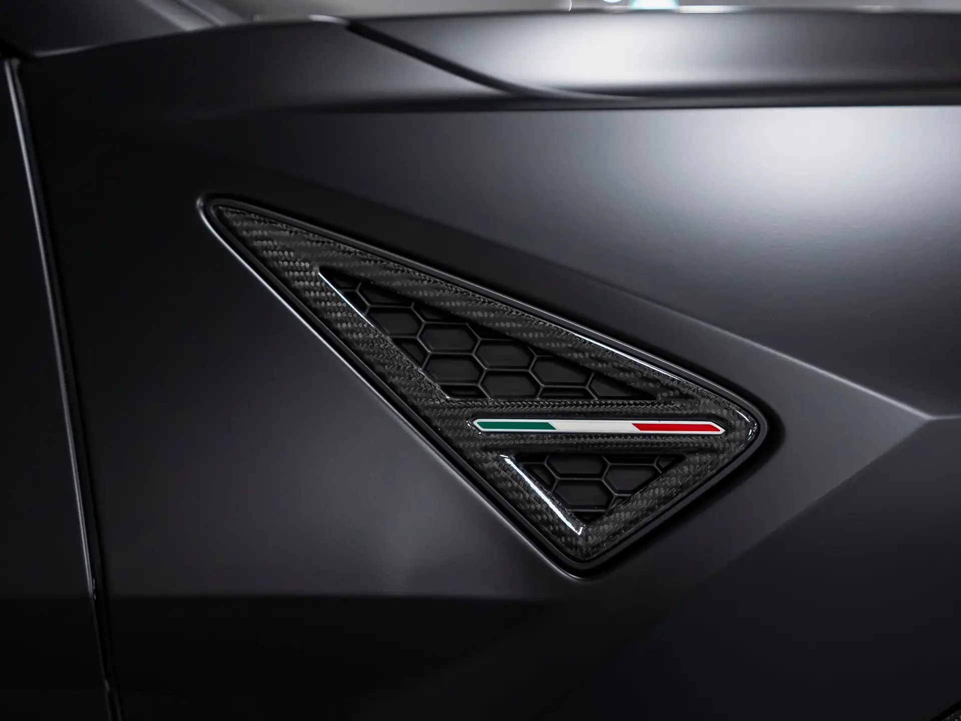 Lamborghini Urus, I Рестайлинг, 2024 купить в салоне Million Miles