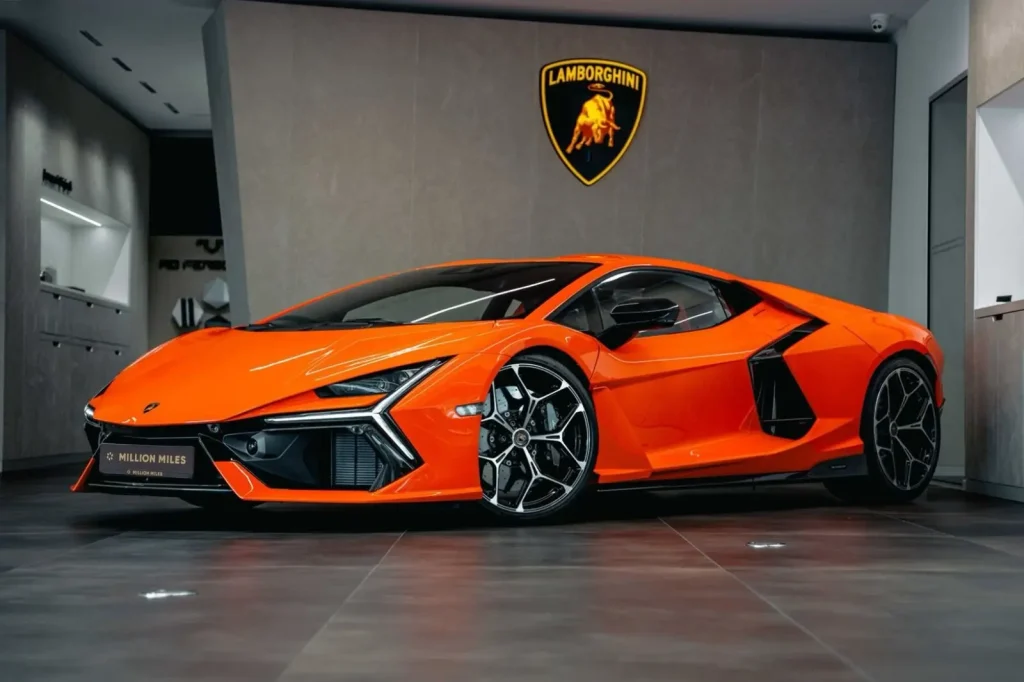 Lamborghini Revuelto, I, 2025 купить в салоне Million Miles