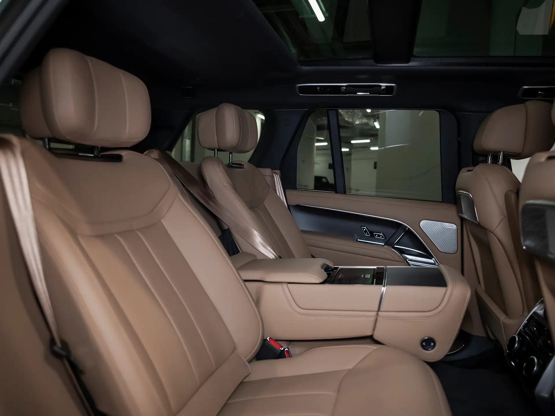 Land Rover Range Rover, V, 2025 купить в салоне Million Miles