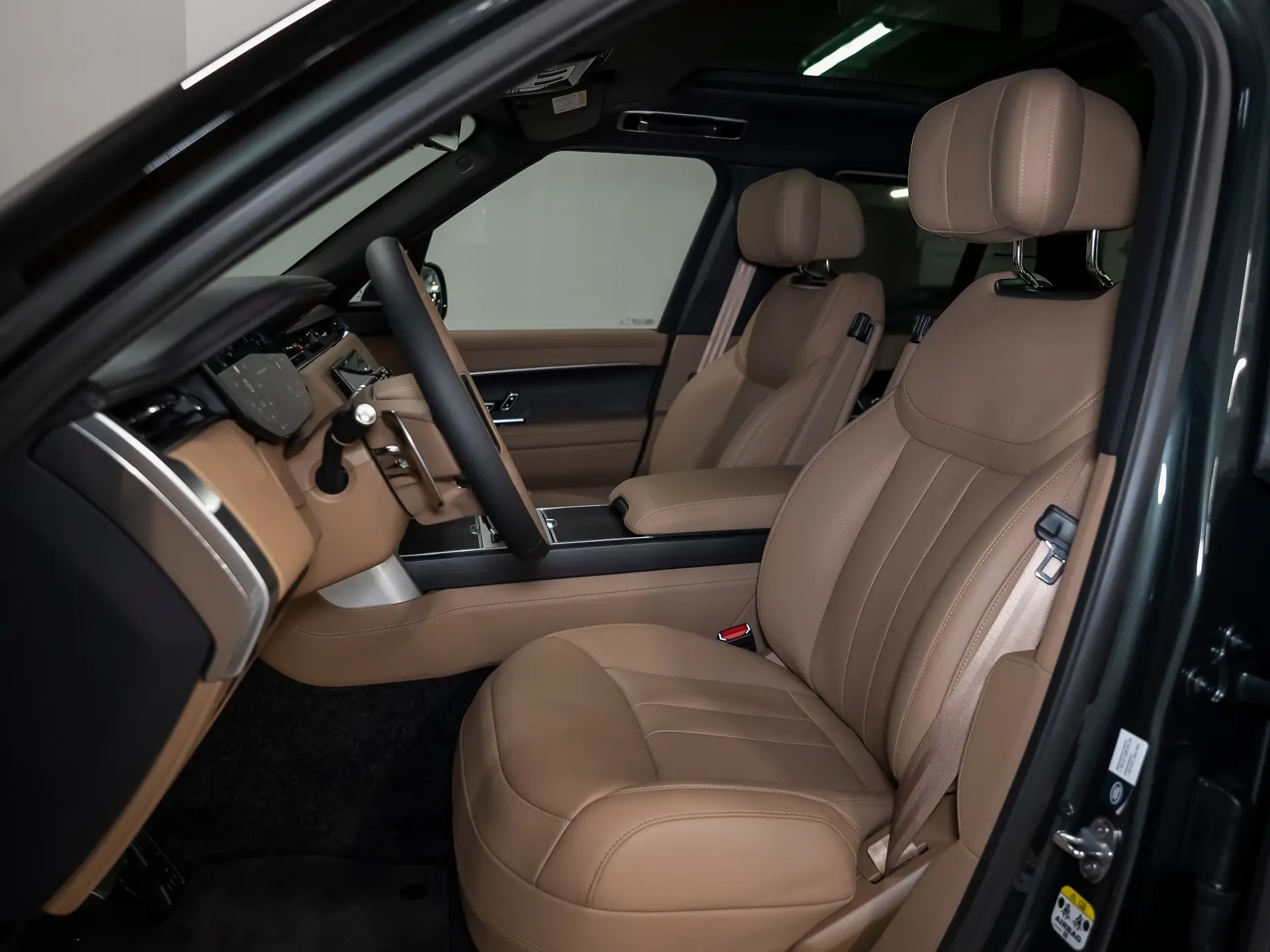 Land Rover Range Rover, V, 2025 купить в салоне Million Miles