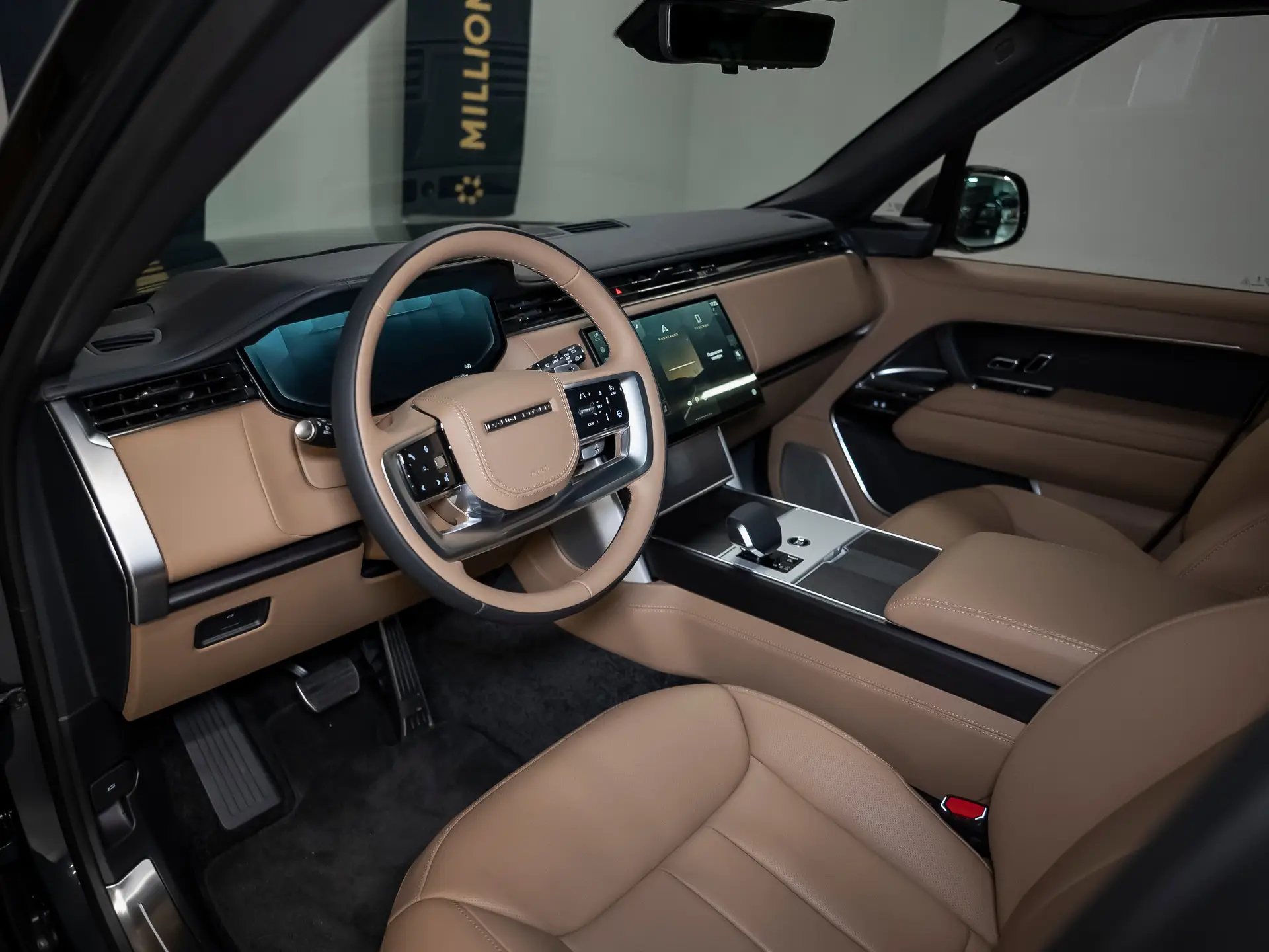 Land Rover Range Rover, V, 2025 купить в салоне Million Miles