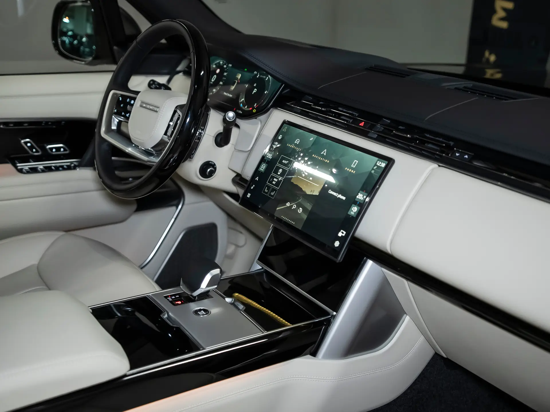 Land Rover Range Rover, V, 2025 купить в салоне Million Miles