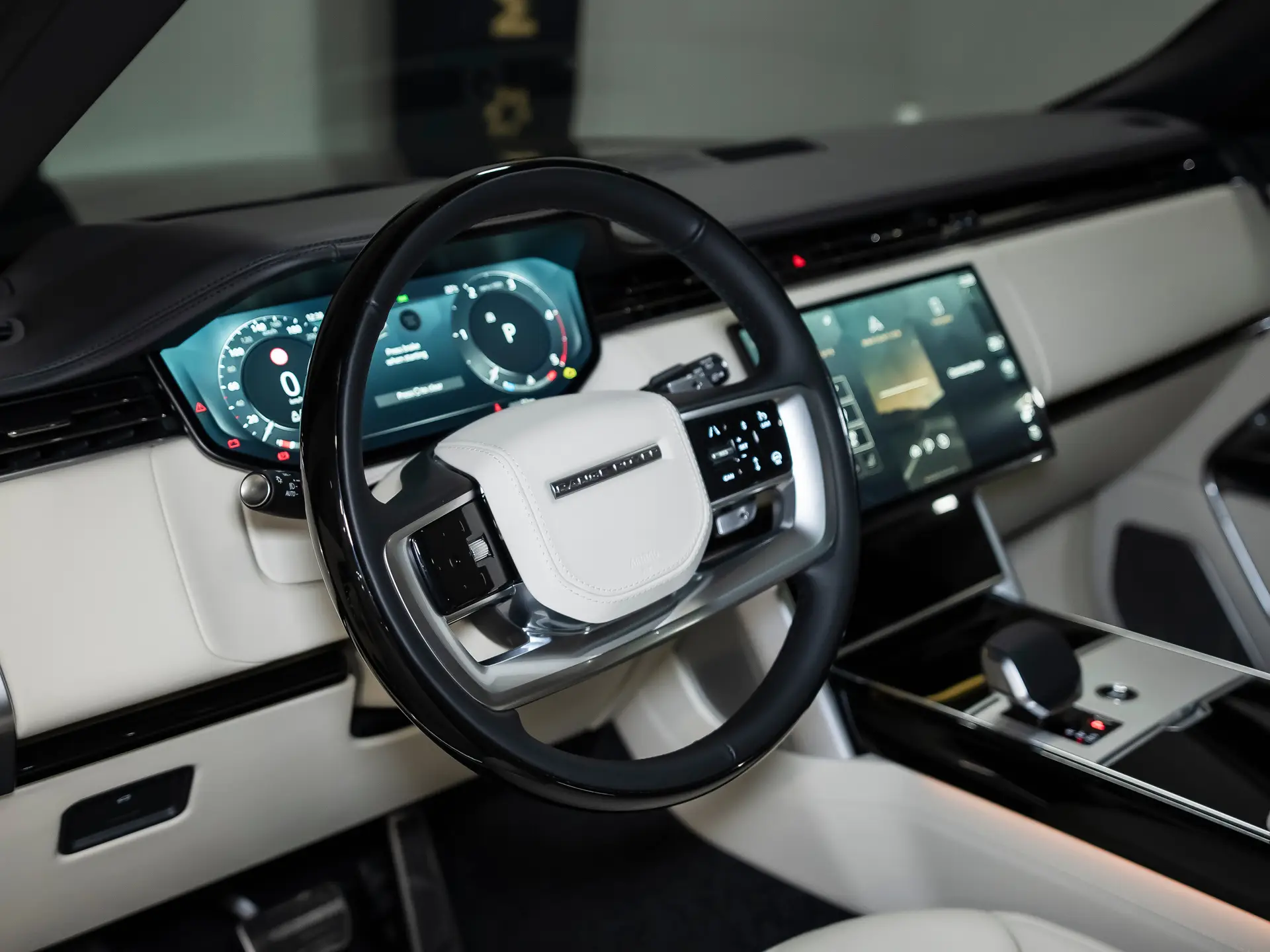 Land Rover Range Rover, V, 2025 купить в салоне Million Miles