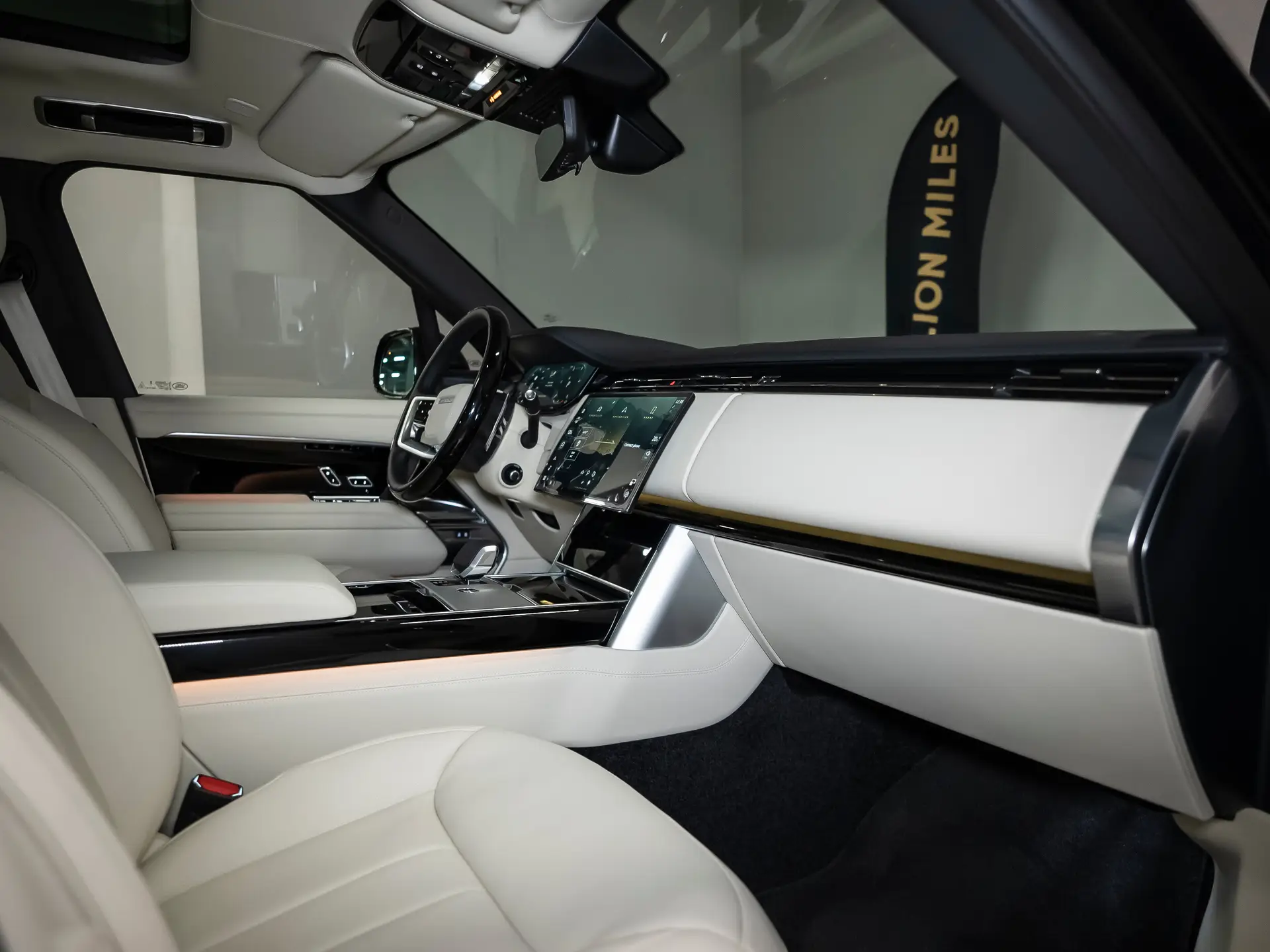 Land Rover Range Rover, V, 2025 купить в салоне Million Miles