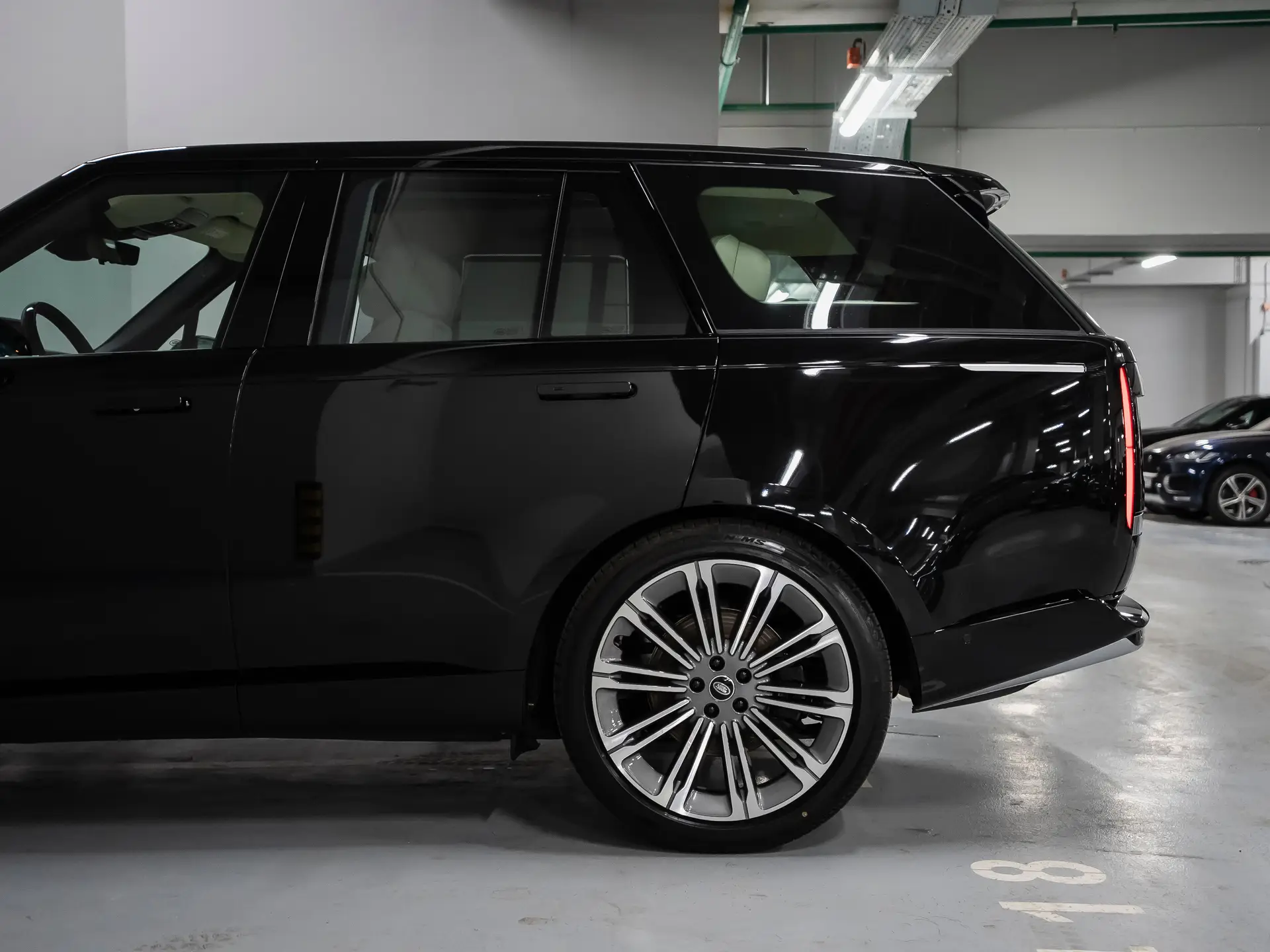 Land Rover Range Rover, V, 2025 купить в салоне Million Miles