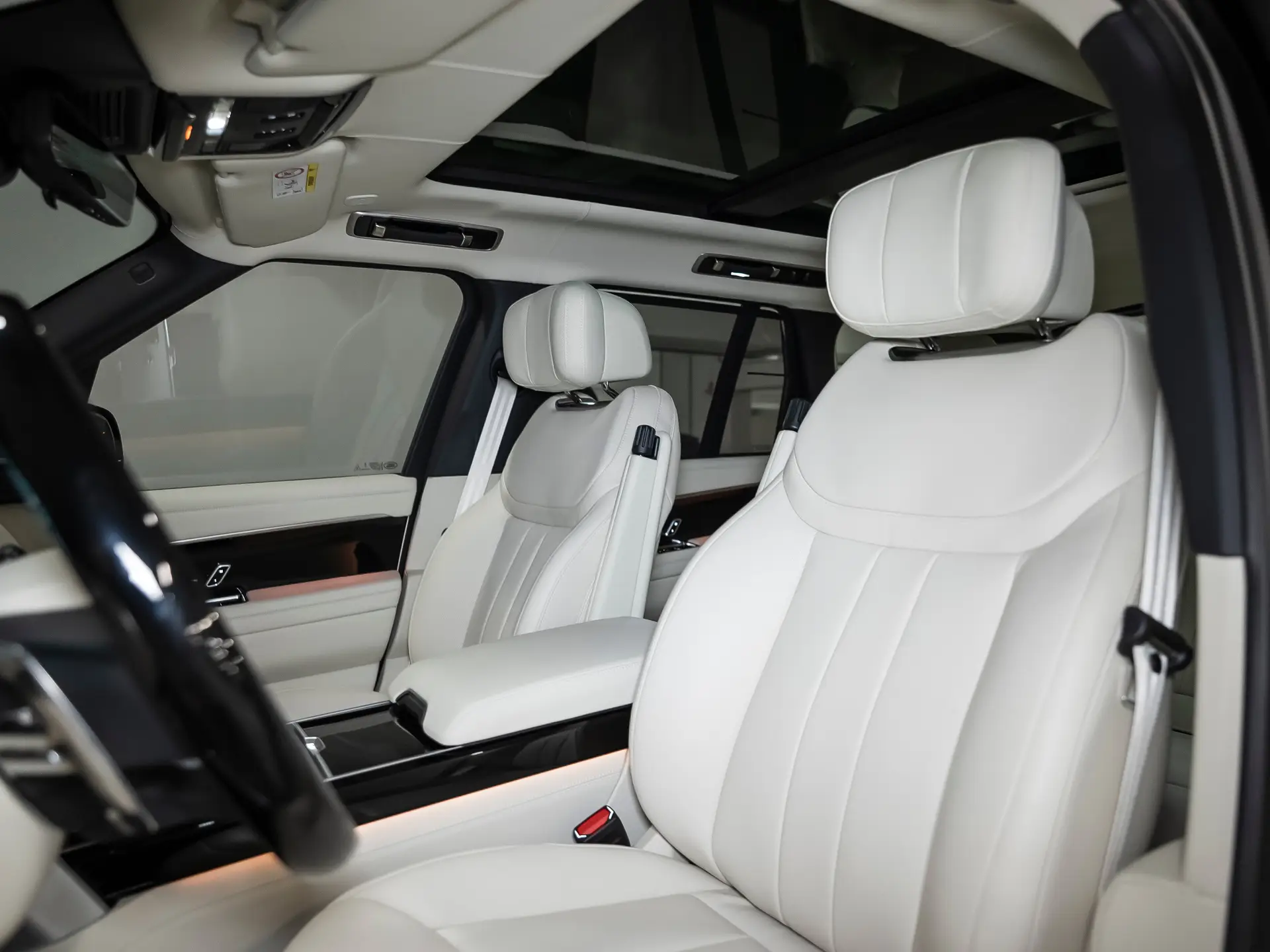 Land Rover Range Rover, V, 2025 купить в салоне Million Miles