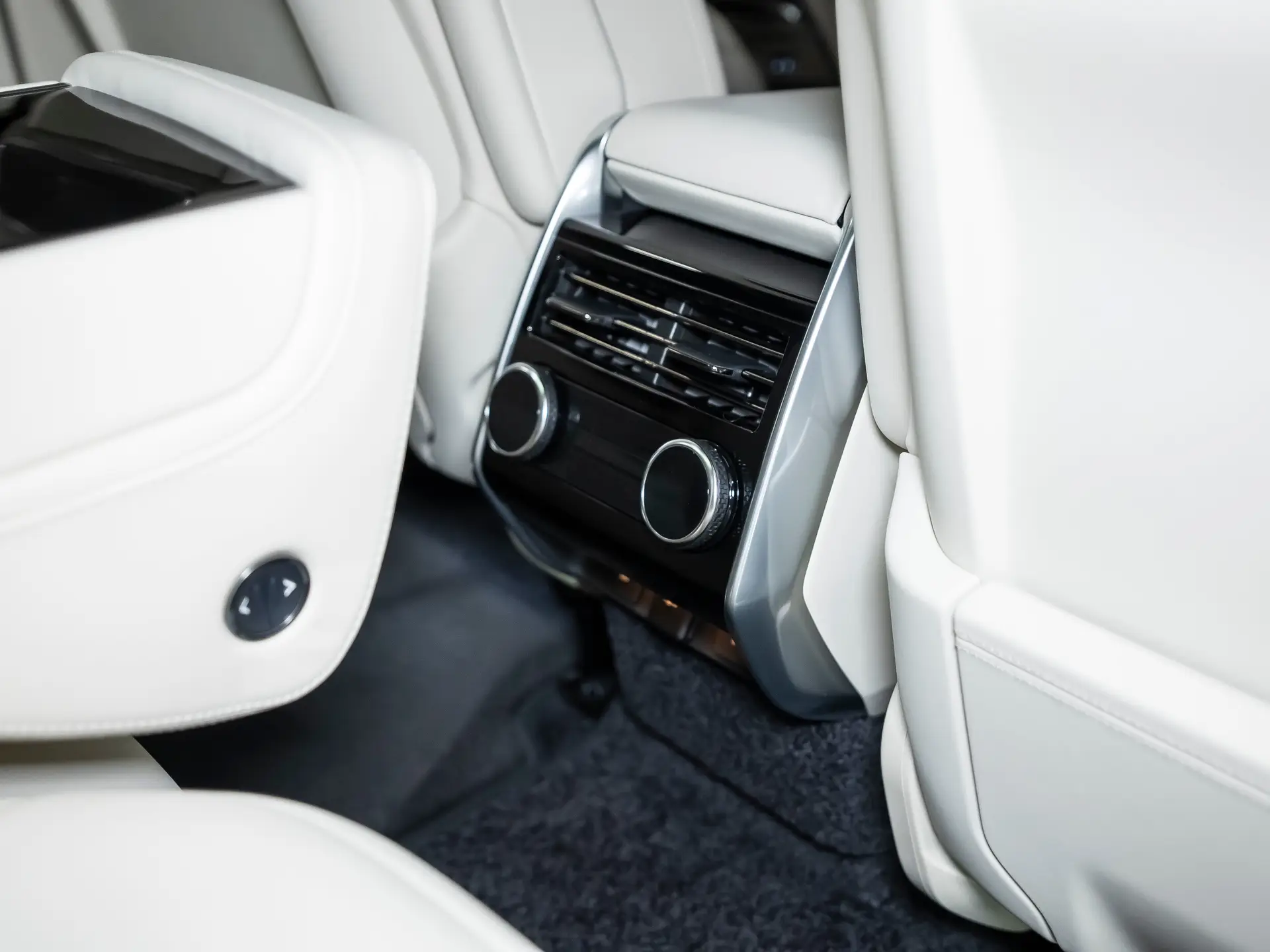 Land Rover Range Rover, V, 2025 купить в салоне Million Miles