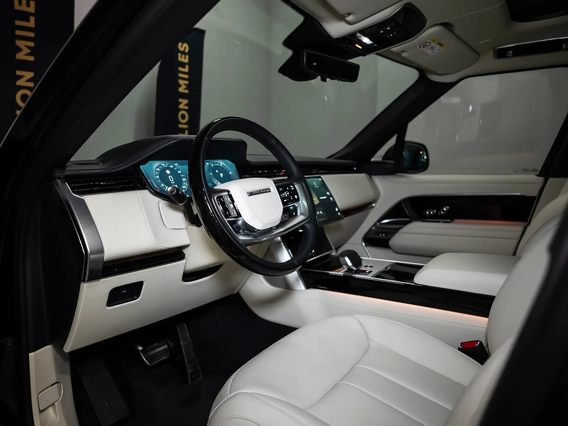 Land Rover Range Rover, V, 2025 купить в салоне Million Miles