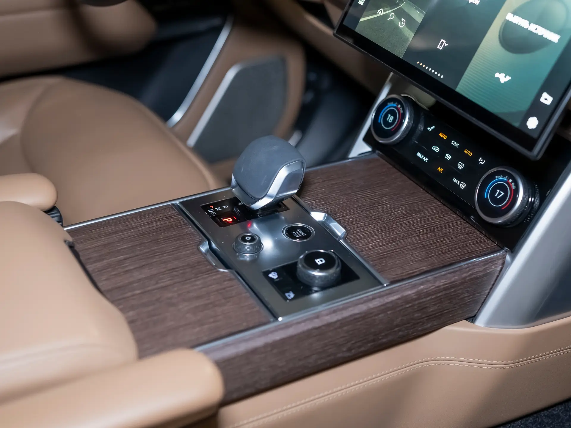 Land Rover Range Rover, V, 2022 купить в салоне Million Miles