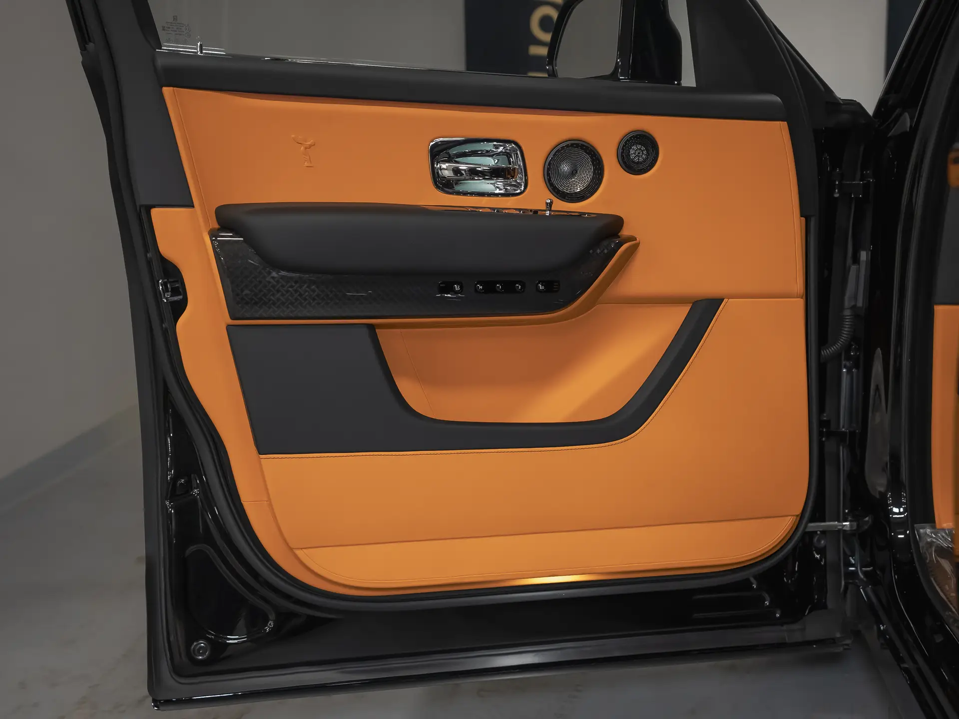 Rolls-Royce Cullinan, I Рестайлинг, 2025 купить в салоне Million Miles