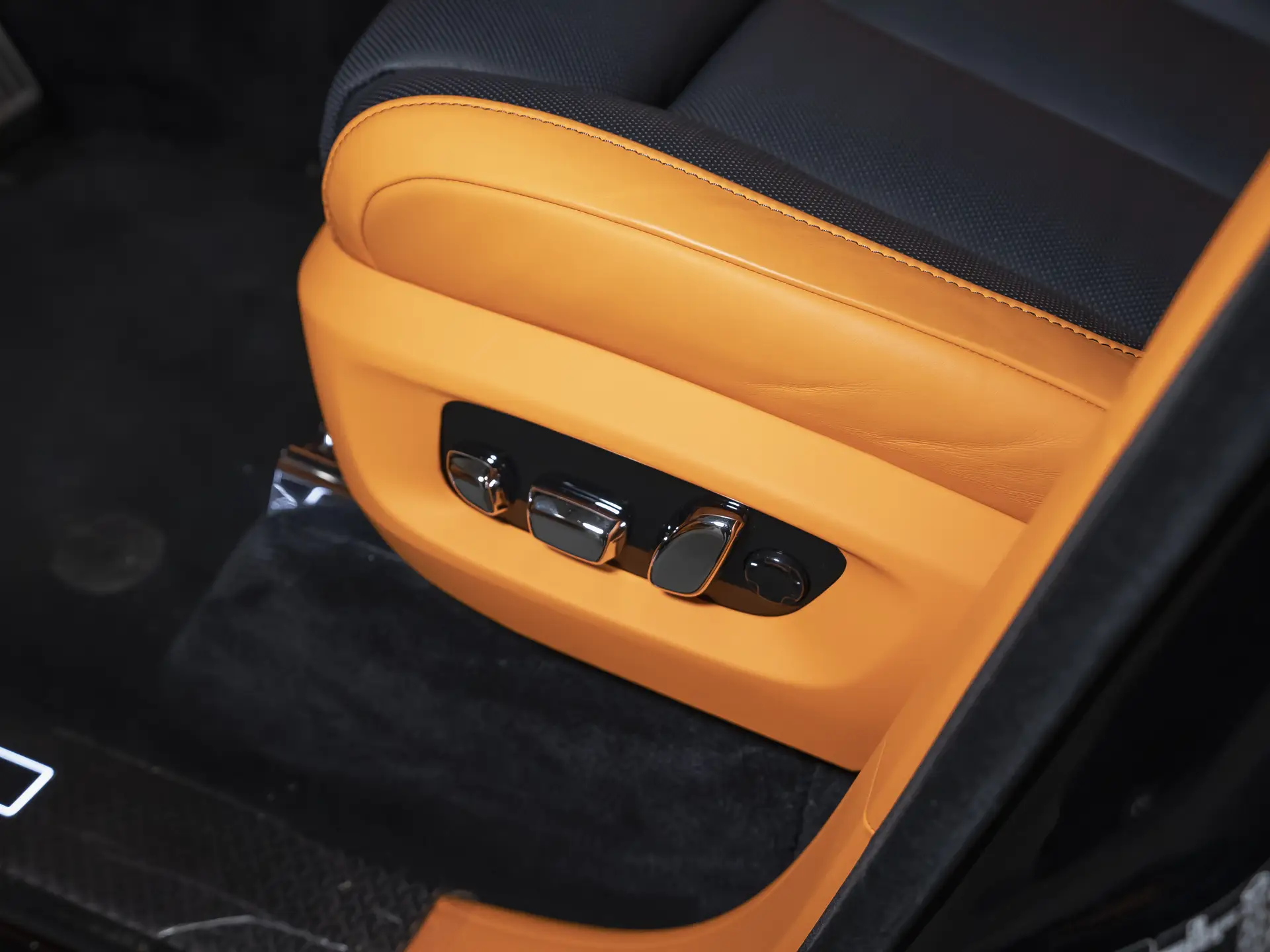 Rolls-Royce Cullinan, I Рестайлинг, 2025 купить в салоне Million Miles