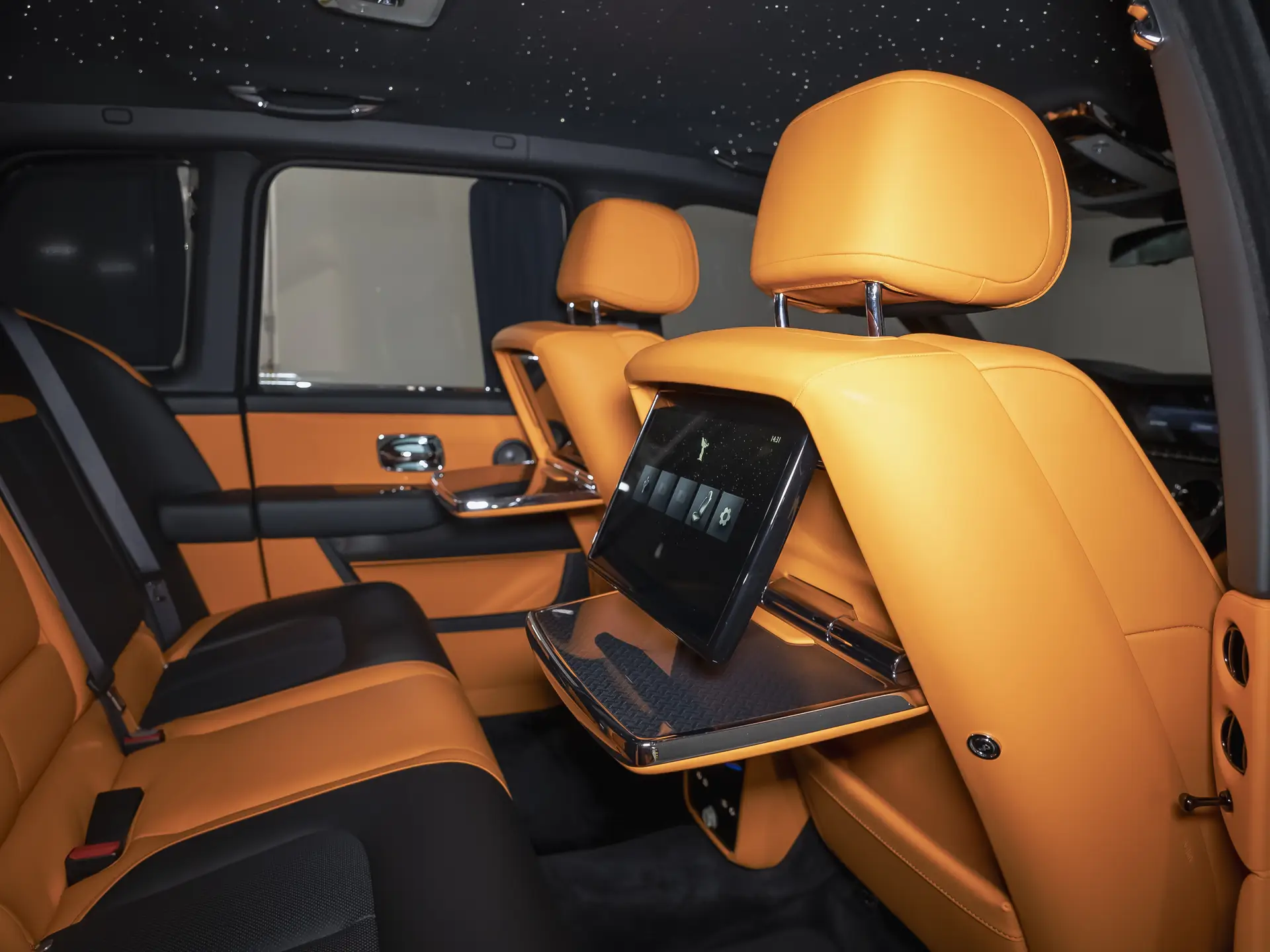 Rolls-Royce Cullinan, I Рестайлинг, 2025 купить в салоне Million Miles