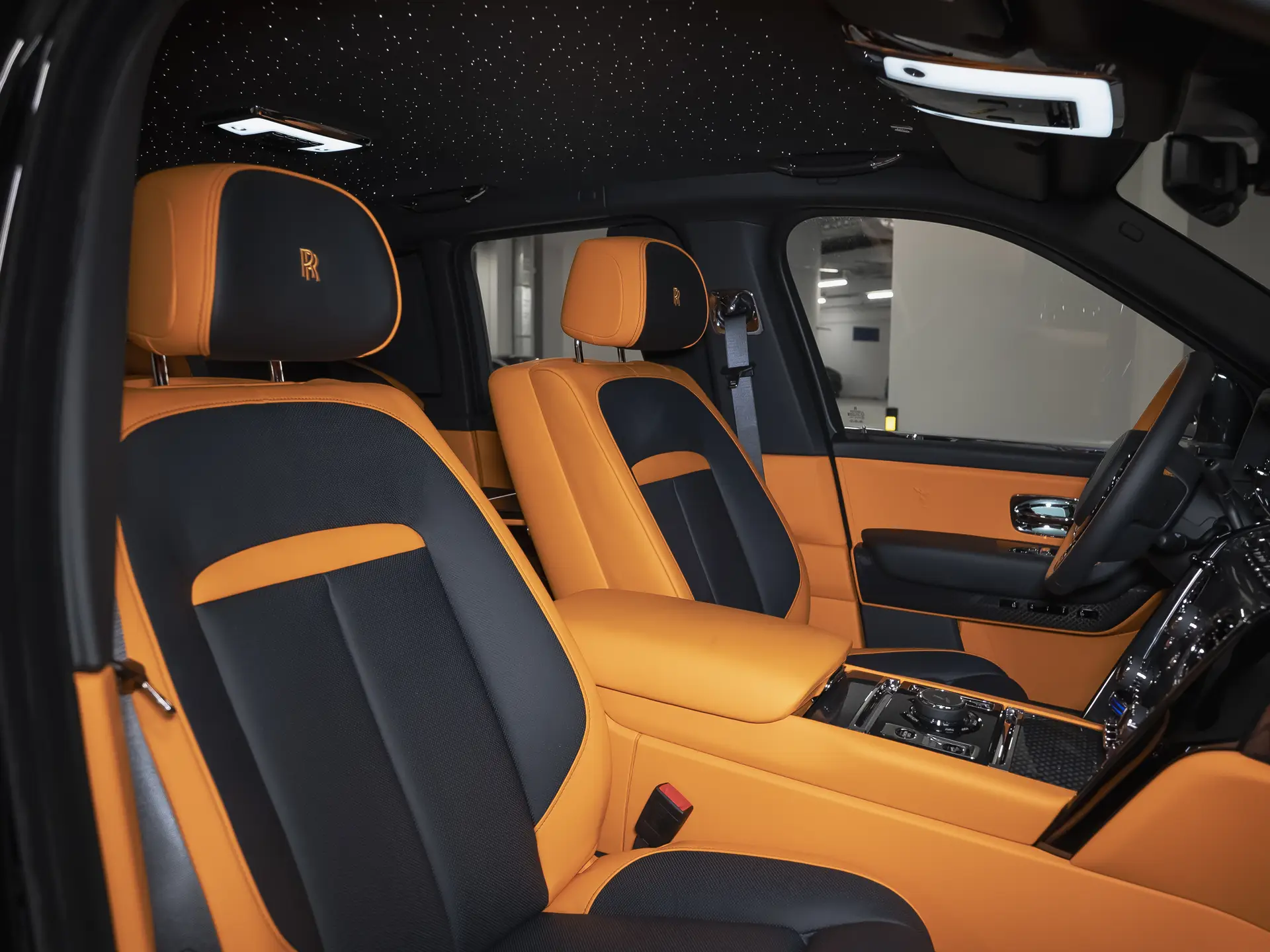 Rolls-Royce Cullinan, I Рестайлинг, 2025 купить в салоне Million Miles