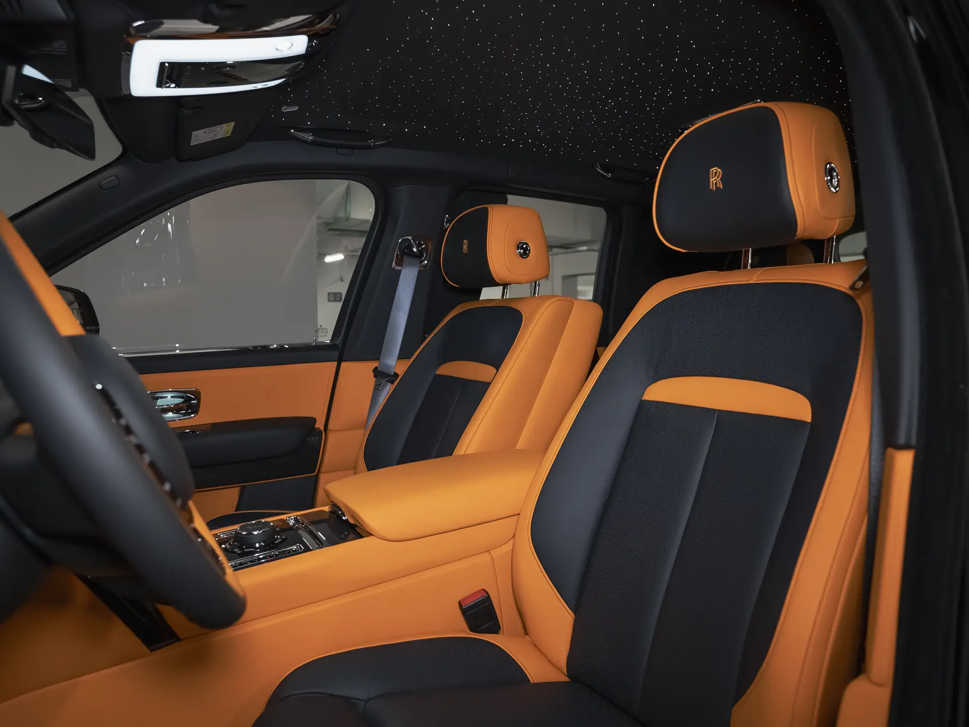 Rolls-Royce Cullinan, I Рестайлинг, 2025 купить в салоне Million Miles