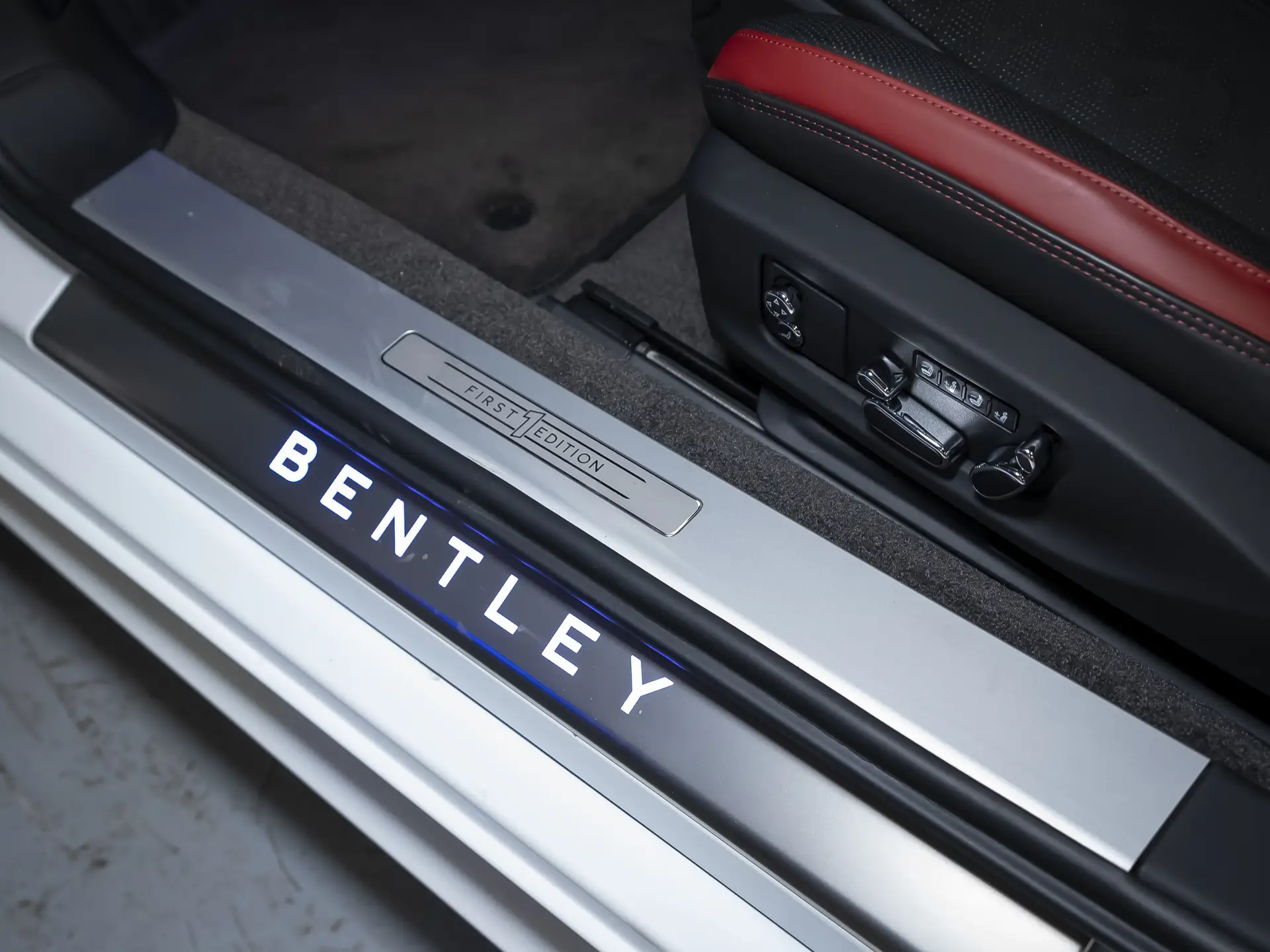 Bentley Continental GT, IV, 2024 купить в салоне Million Miles