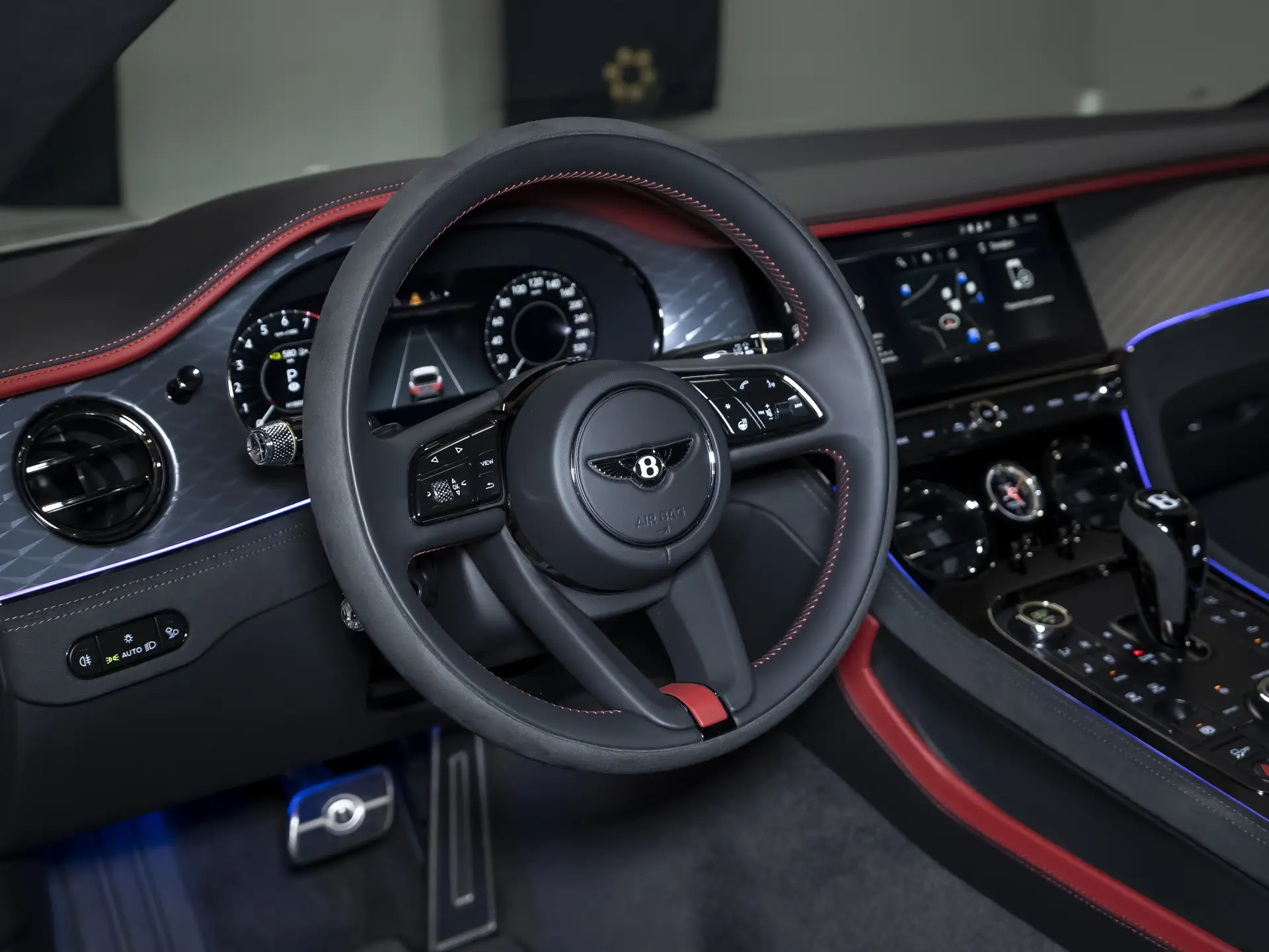 Bentley Continental GT, IV, 2024 купить в салоне Million Miles