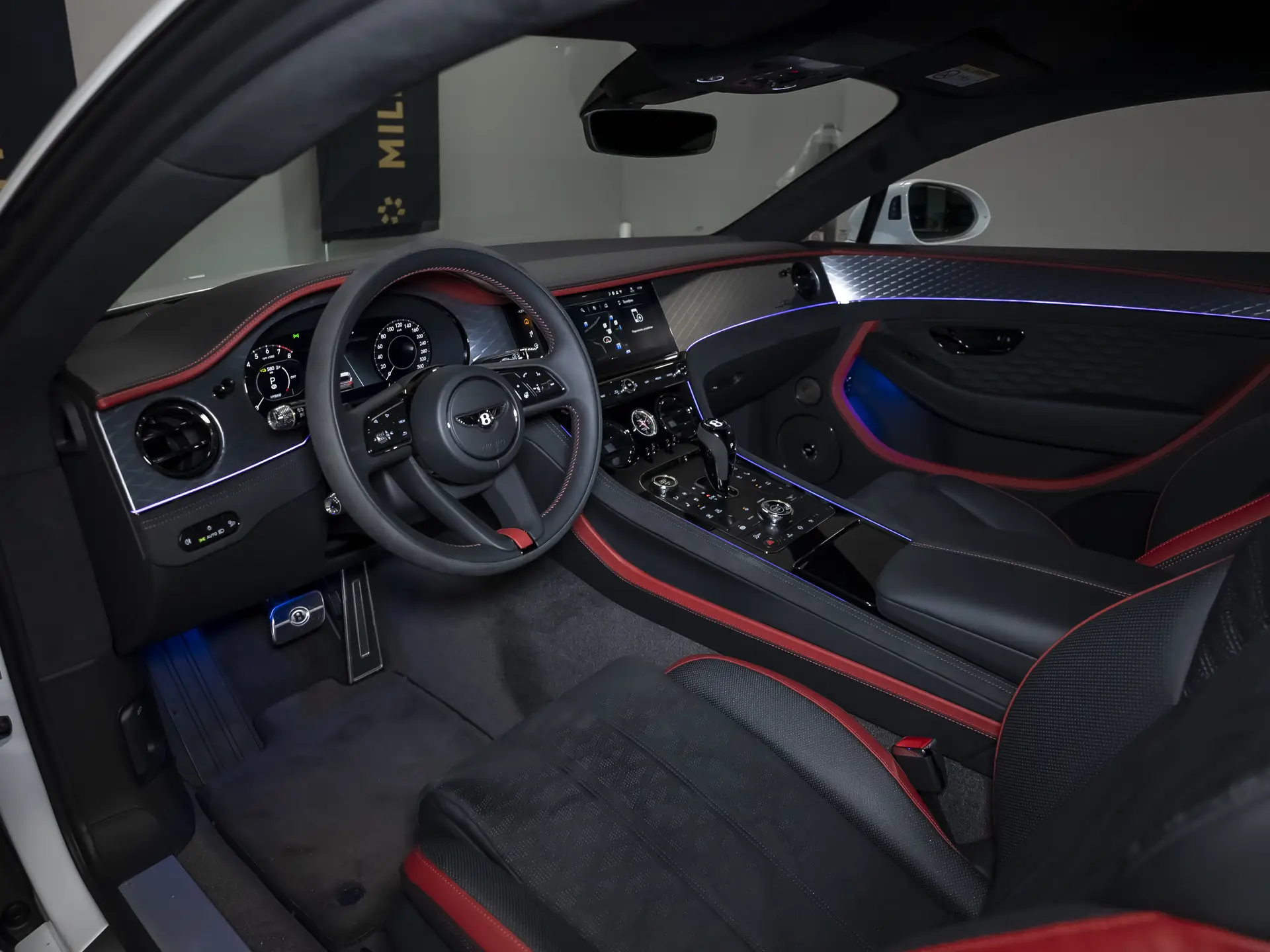 Bentley Continental GT, IV, 2024 купить в салоне Million Miles