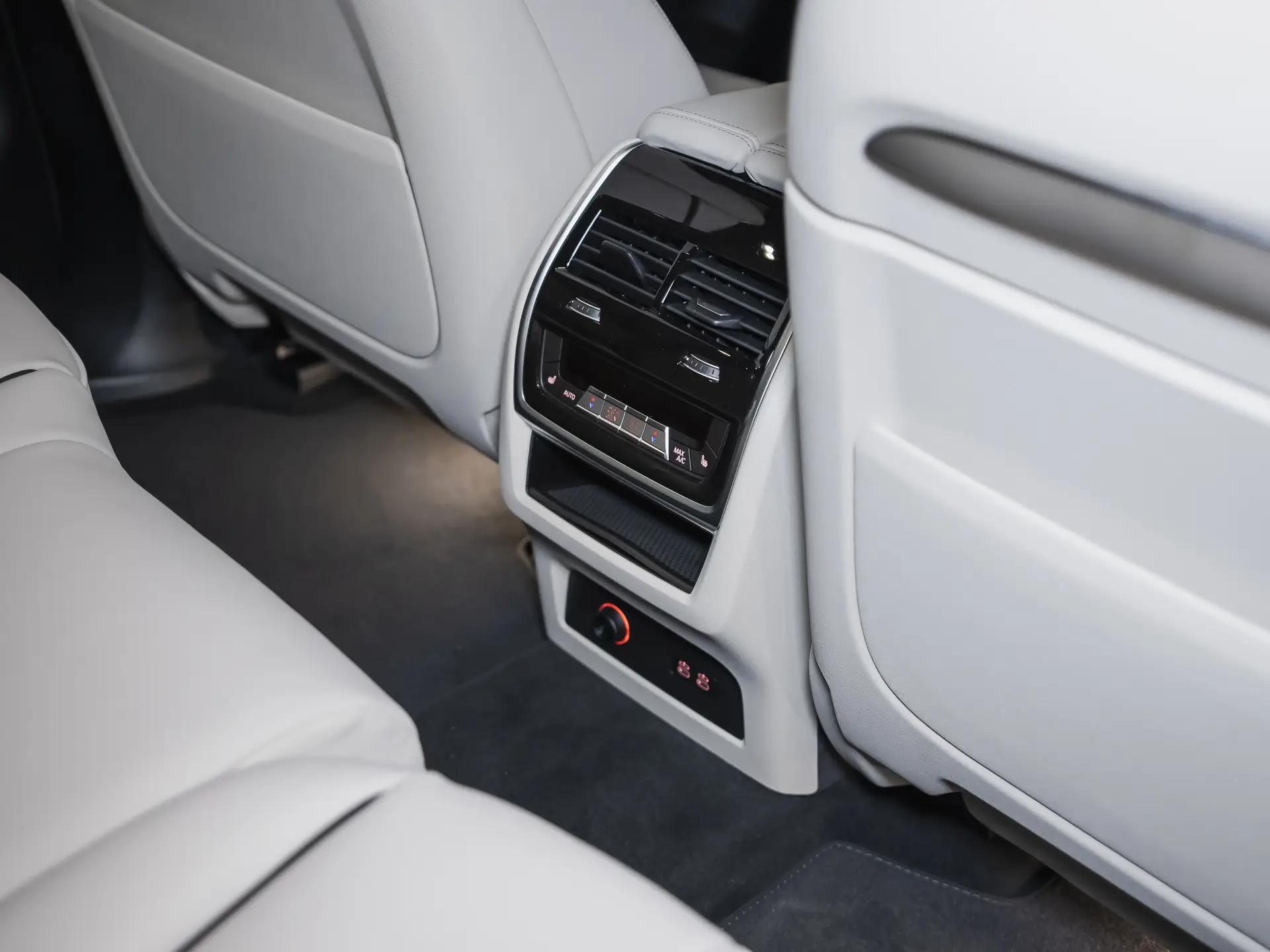 BMW X7, I (G07) Рестайлинг, 2025 купить в салоне Million Miles