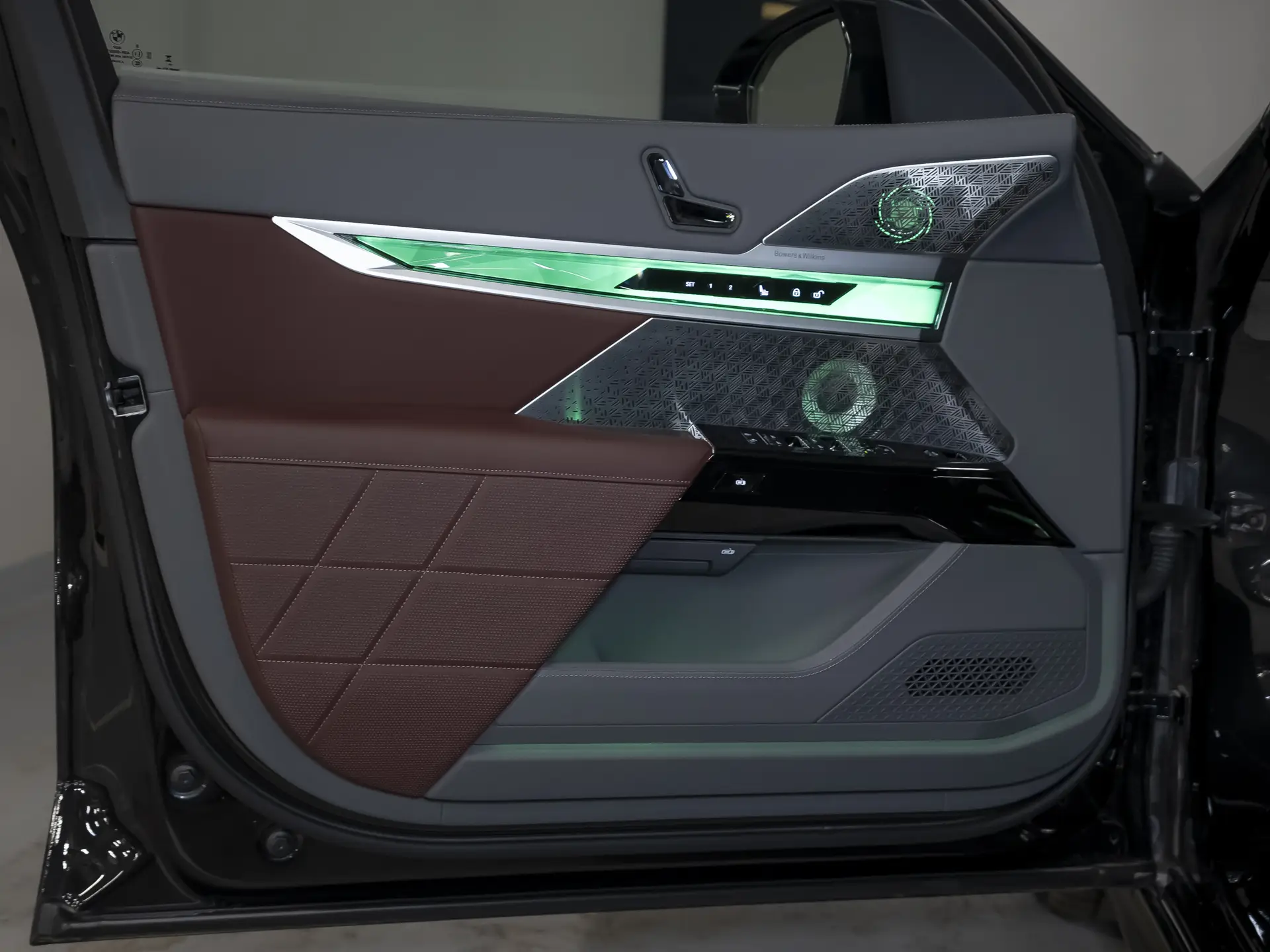 BMW 7 серия 760, VII (G70), 2023 купить в салоне Million Miles