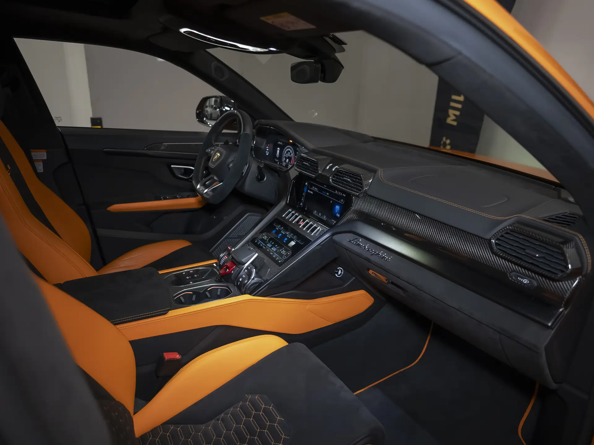 Lamborghini Urus, I, 2021 купить в салоне Million Miles