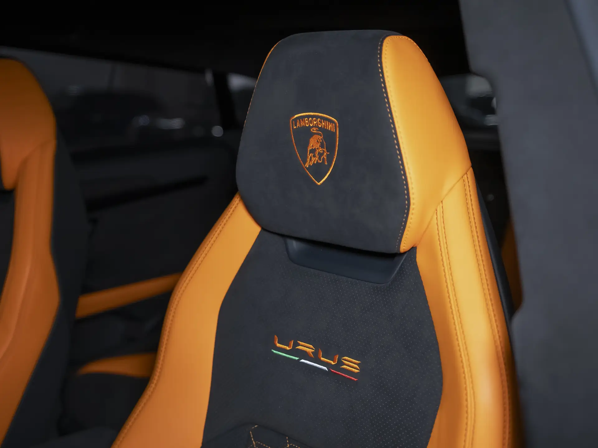 Lamborghini Urus, I, 2021 купить в салоне Million Miles